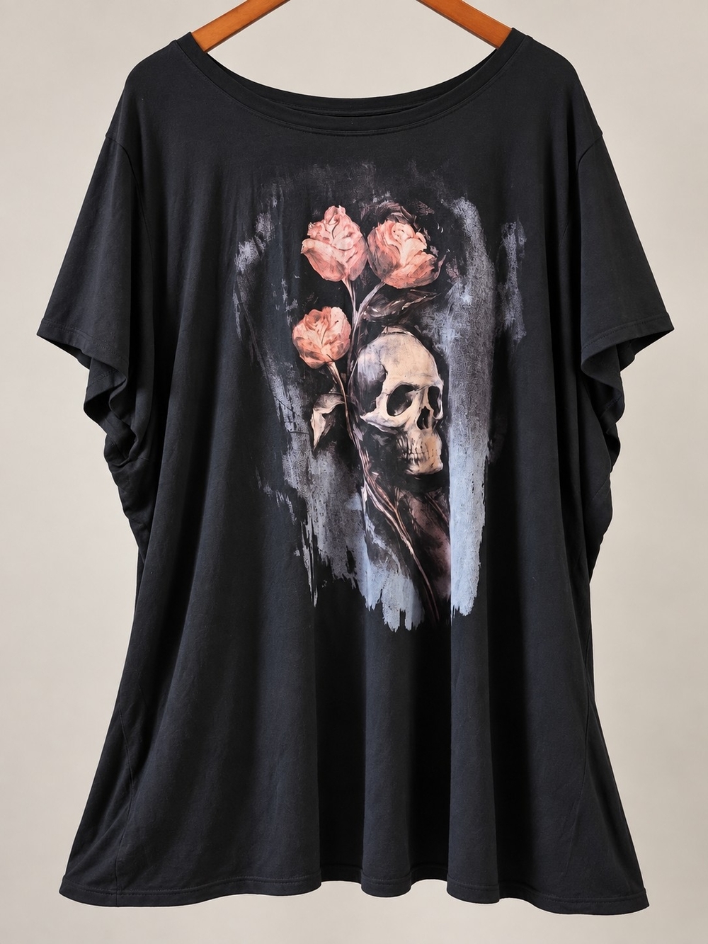 Torrid Women’s Black Graphic Skull & Roses Relaxed Tee 6x